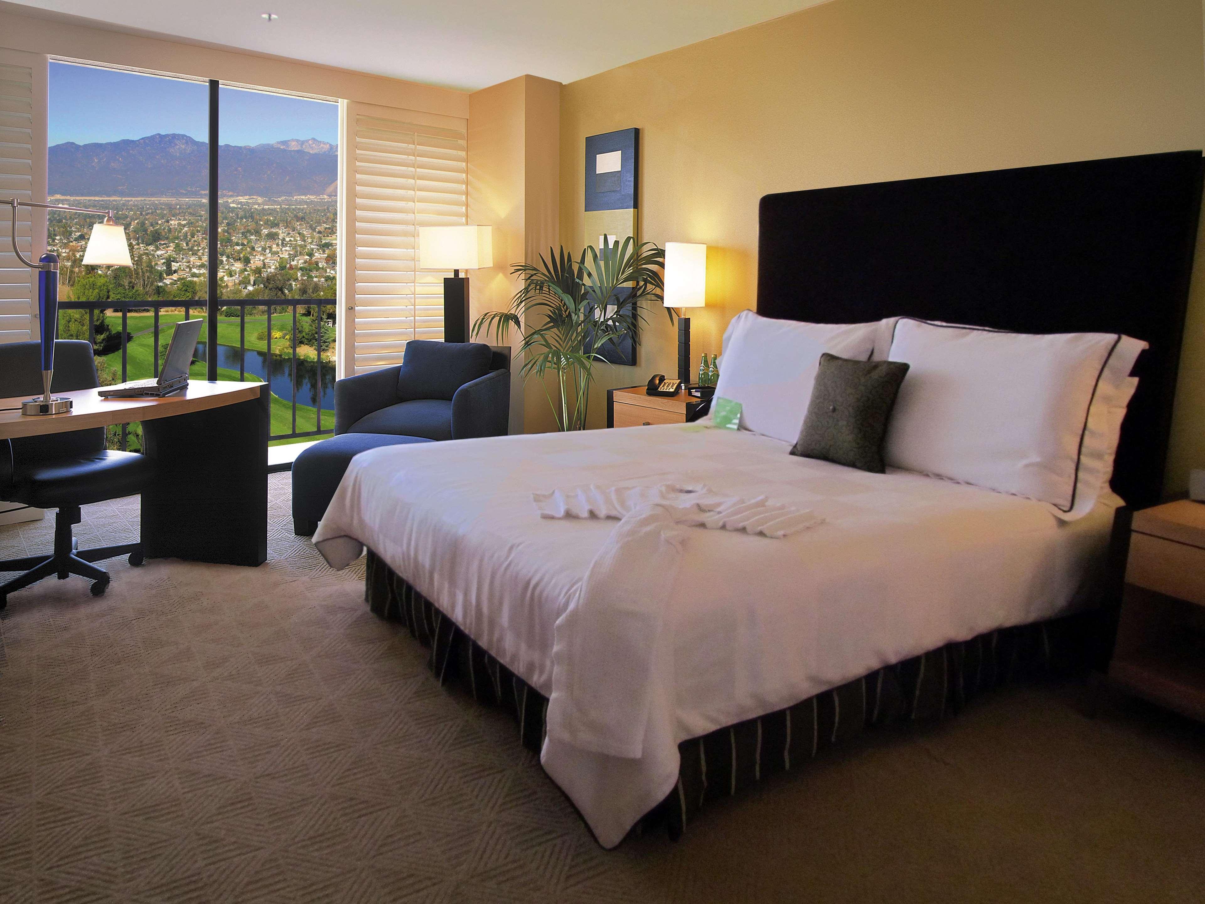 Pacific Palms Resort And Golf Club City of Industry Oda fotoğraf